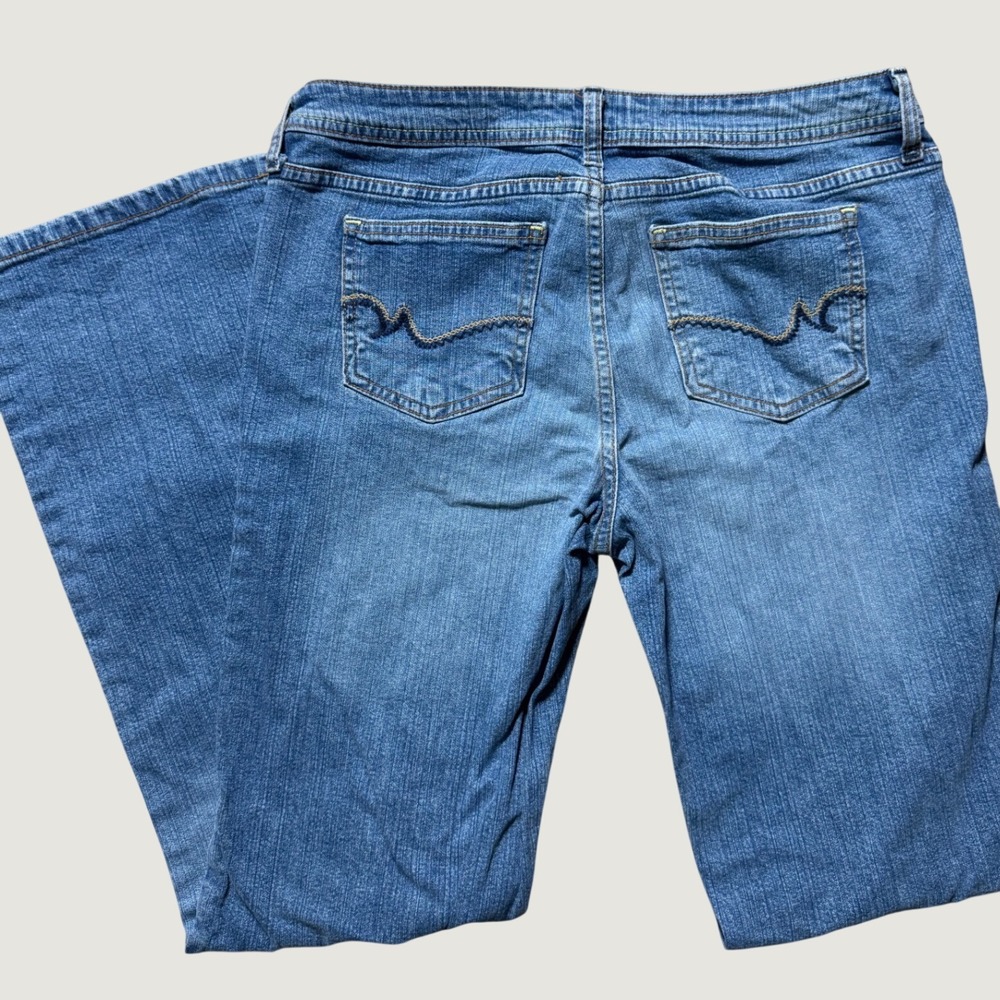 SO Wear It Declare It Womens Flare Jeans Size 9 Short Venice Wash Blue Denim